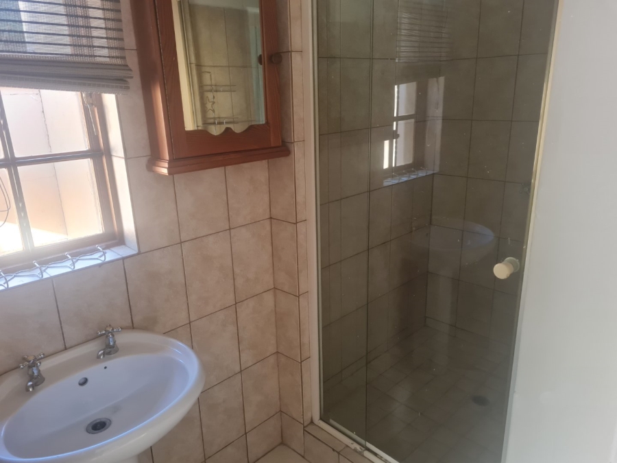5 Bedroom Property for Sale in Noordhoek Free State